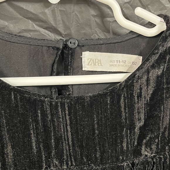 Zara Girls Black velvet Dress - Picture 3 of 8